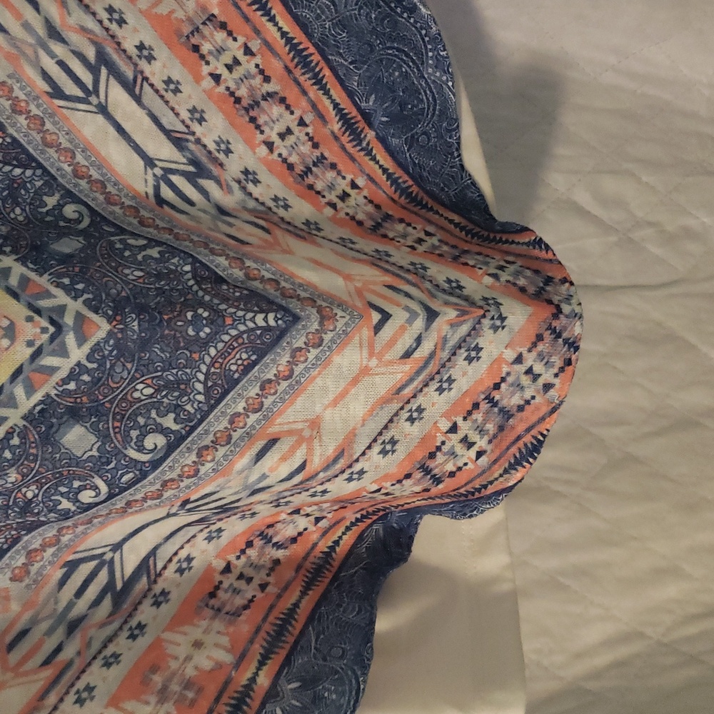 Cato Size S Womens Blouse.  (#59) - Picture 5 of 8